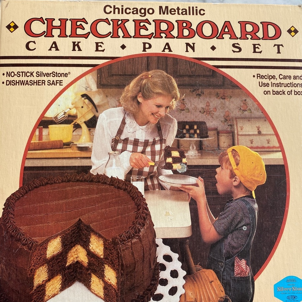 Chicago Metallic Checkerboard Cake Pan Set.